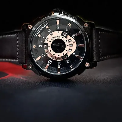 Tubular cool men's quartz watch