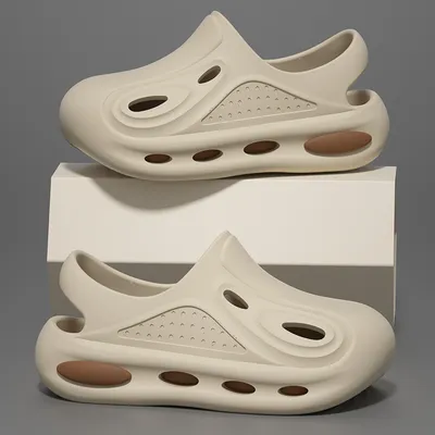 FUZZY FLAIR FEMALE SLIPPERS