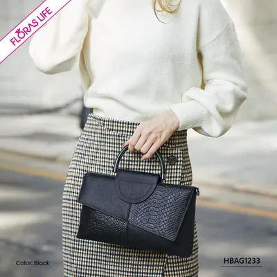 STYLISH SLING WOMEN’S HANDBAG