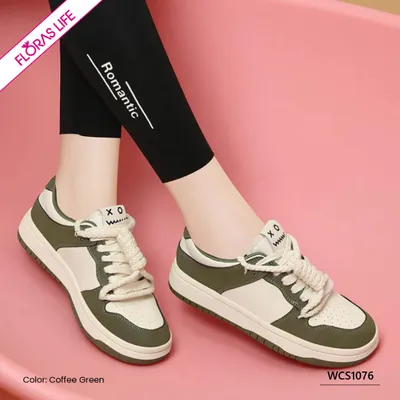 RETRO ROMP WOMEN’S CASUAL SHOE