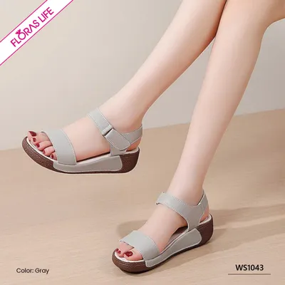 LUSH LAGOON WOMEN’S SANDAL