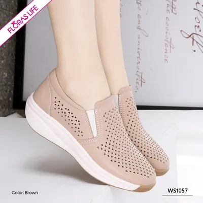 RADIANT PATHS WOMEN’S SANDAL