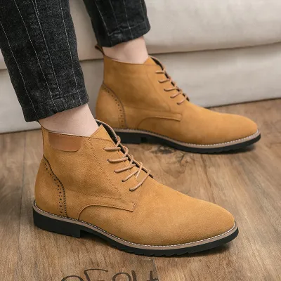 Pointed Chelsea Retro Ankle Boots
