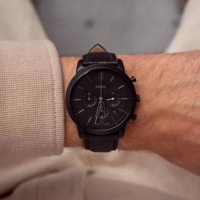 Fossil Neutra Chronograph Black Dial Leather Men's Watch