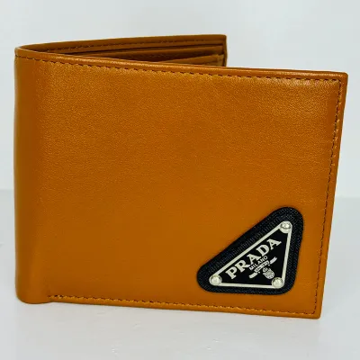 PRADA- BIFOLD MENS LEATHER WALLET- COGNAC