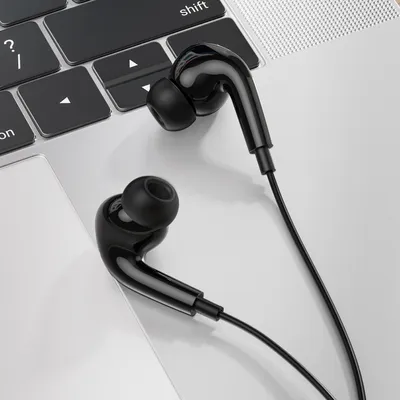M101 Pro SoundPulse Wire-Control Earphones with microphone