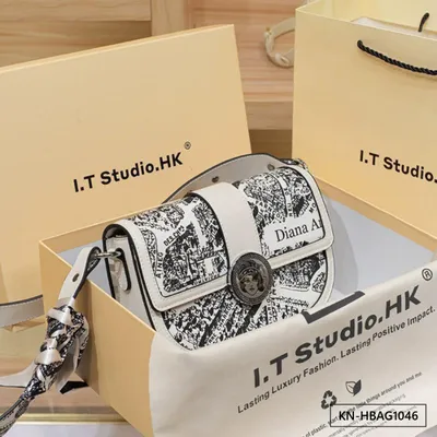 Forest Whisper Women’s Handbag