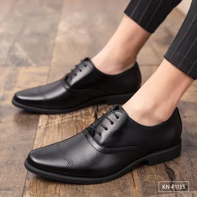 Cambridge Classic Shoe