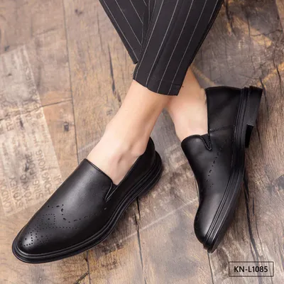 Prestige Black Slip-on shoes