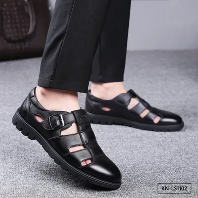 Ebony Fierce Rancor Leather Sandals