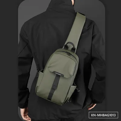 EDHE WALKER CHEST BAG