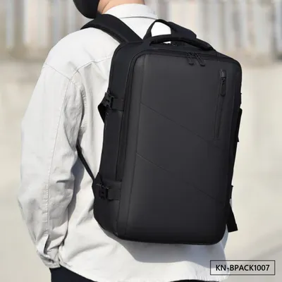 ESSENTIAL CORE BACKPACK