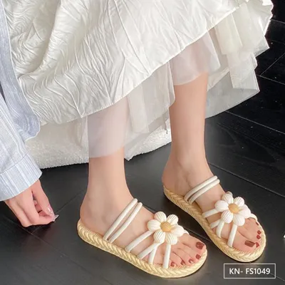 LILY WALKERS FEMALE SLIPPERS