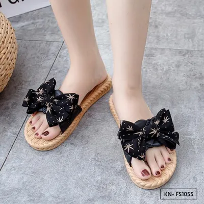 FEATHER LOOM FEMALE SLIPPERS