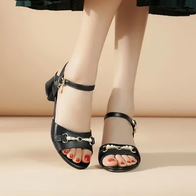 WANDER LACE WOMEN'S SANDAL