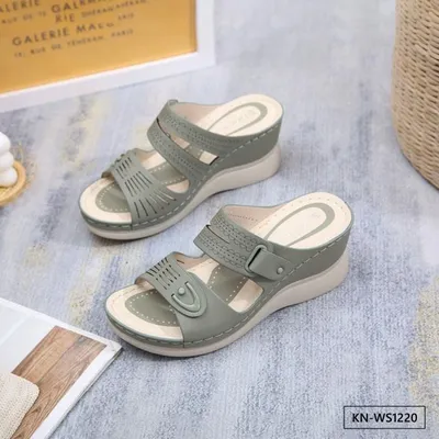 MOON STONE WOMEN'S SANDAL