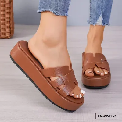 VIVA LUXE WOMEN'S SANDAL