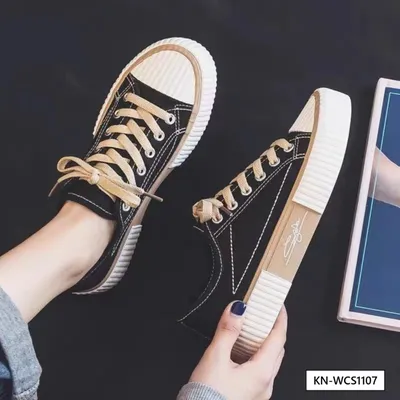 SOLE GLOW WOMEN'S SNEAKER