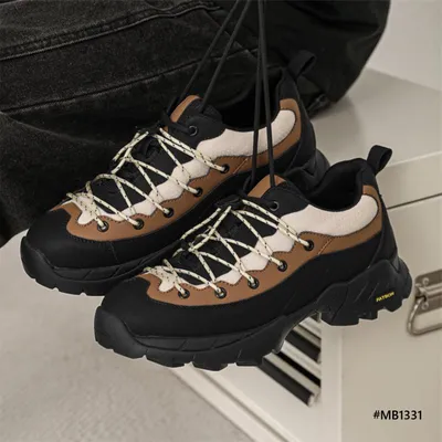 Nova Prowl Martin Boots