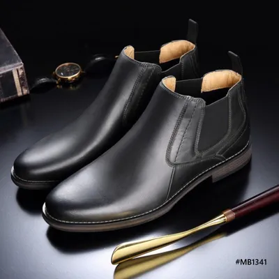 Fang Twist Martin Boots