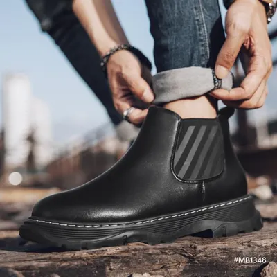 Razor Whirl Martin Boots