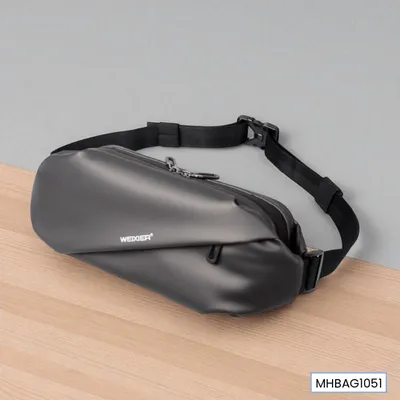 Rogue Sable Men's Chest Bag