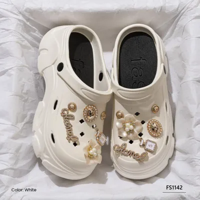 Dew Drop Female Slipper