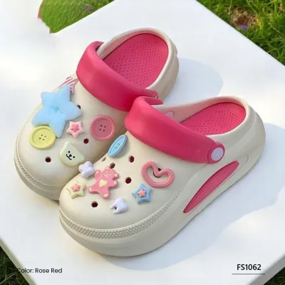 GLOW GLAM FEMALE SLIPPER