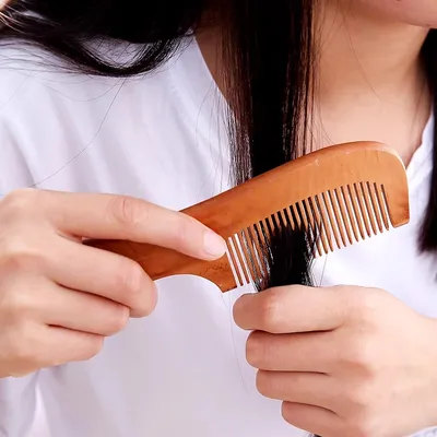 Wooden Hair Comb (1 Pc)