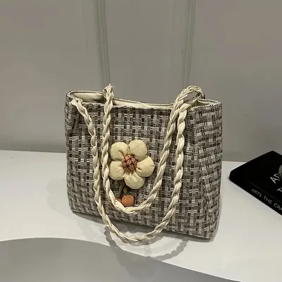 Fashionable Large Capacity Braided Straw Tote Bag