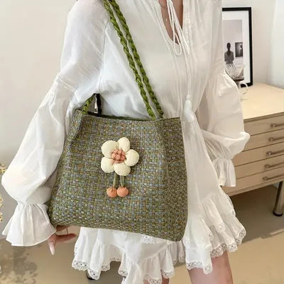 Fashionable Large Capacity Braided Straw Tote Bag