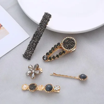 Luxury Elegant Crystals Pearls  Hair Clip (1 pata)