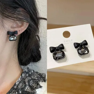 Simple Stylish Bowknot stud Earring