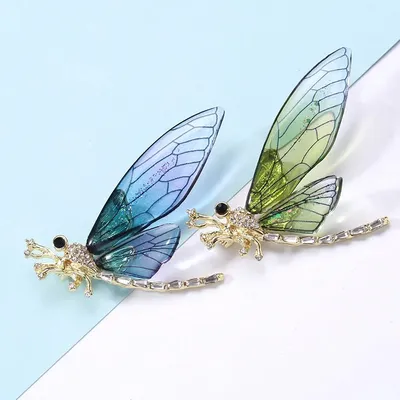 Unique Vintage Style Dragonfly brooch