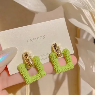 Women Chic Green Square Shaped Drop Earrings