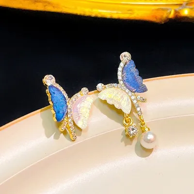 Sparkling Butterfly Pearl Drop Korean Fashion Earrings