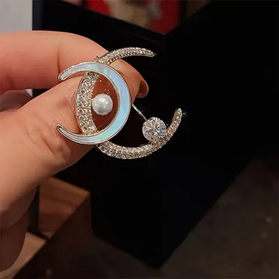 Exclusive Rhinestone Moon Design Hijab Brooch Pin