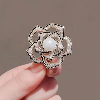 Pearl & Rhinestone Decor Camellia Brooch
