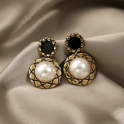 Vintage Pearl Black Dangle Drop Earrings 