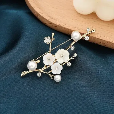 White Golden Floral Blossom Brooch