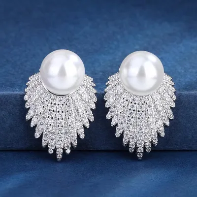 Luxury Pearl Leaf Shape Necklace Stud Earring Set