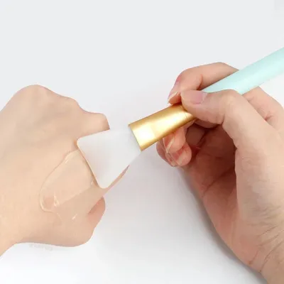 1 Pc Flexible Silicone Facial Mask Brush