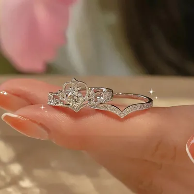 Exquisite Crown Zircon Heart Couple Ring