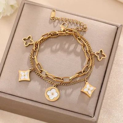 Trendy Hollow Four Leaf Clover Golden Bracelet 