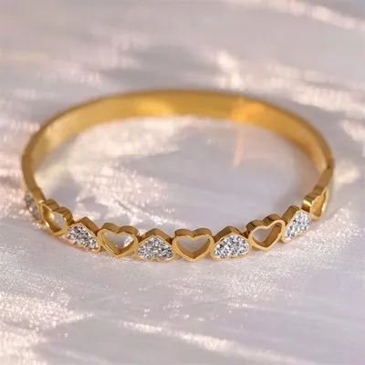 Elegant Zircon Heart Patchwork Cuff Bracelet