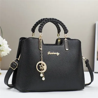 Fashionable And Atmospheric Trendy Bag