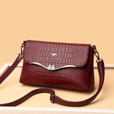 Fashionable one-shoulder bag 