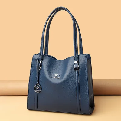 Large capacity shoulder bag HB46370