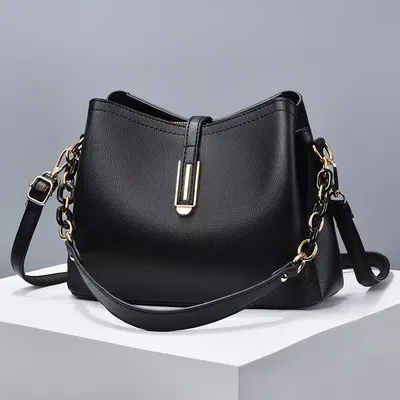 Fashionable universal bag 