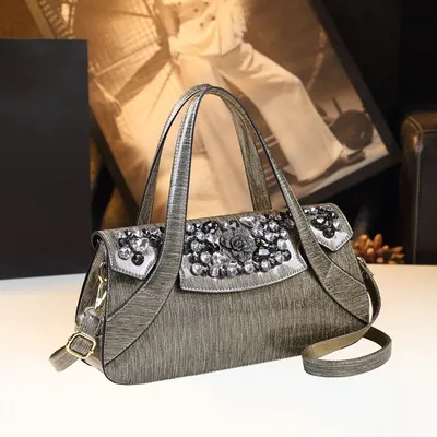 Heavy-duty embroidered diamond bag 